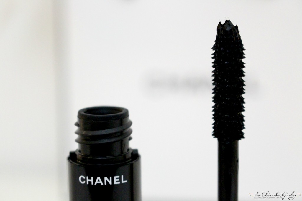 Chanel Volume Ultra noir Mascara.